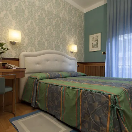 Europa Hotel 3*
