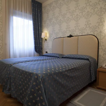 Europa Hotel 3*